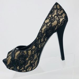 Guess high heels black patent & lace size 8M